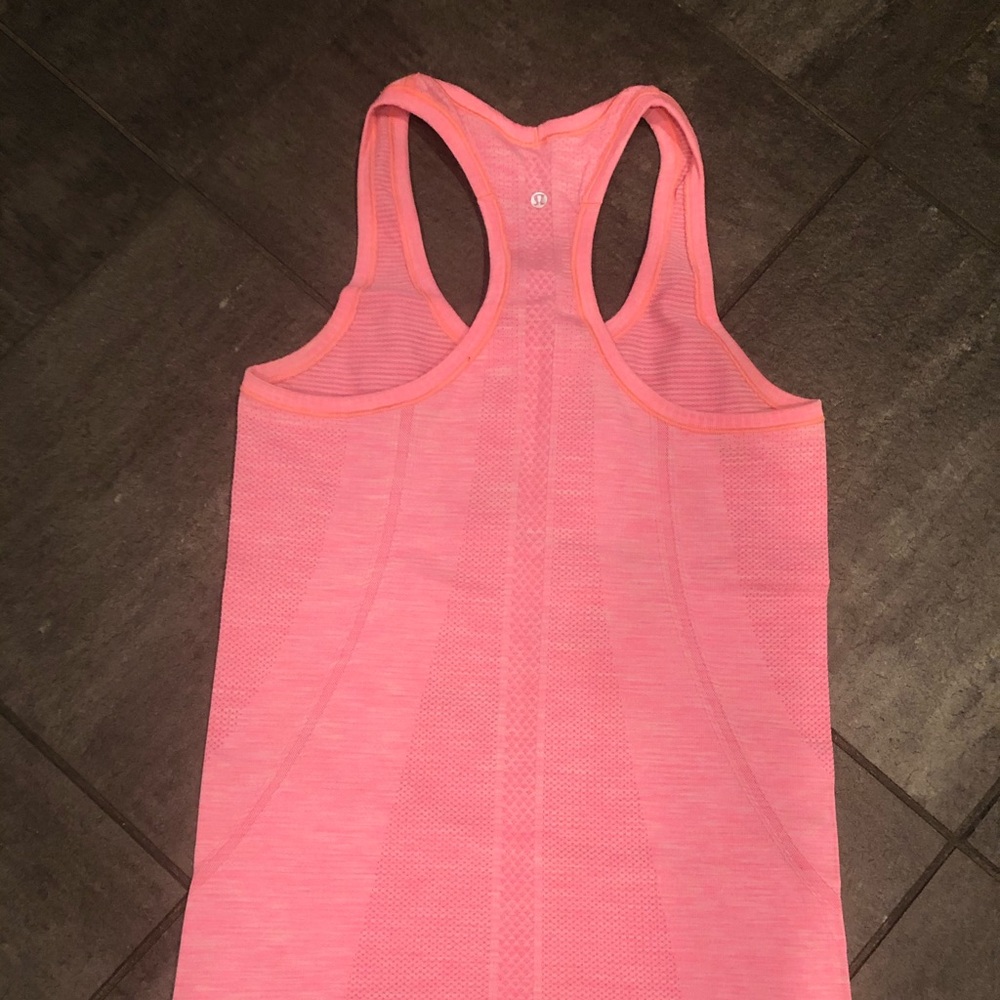 Lulu lemon tank